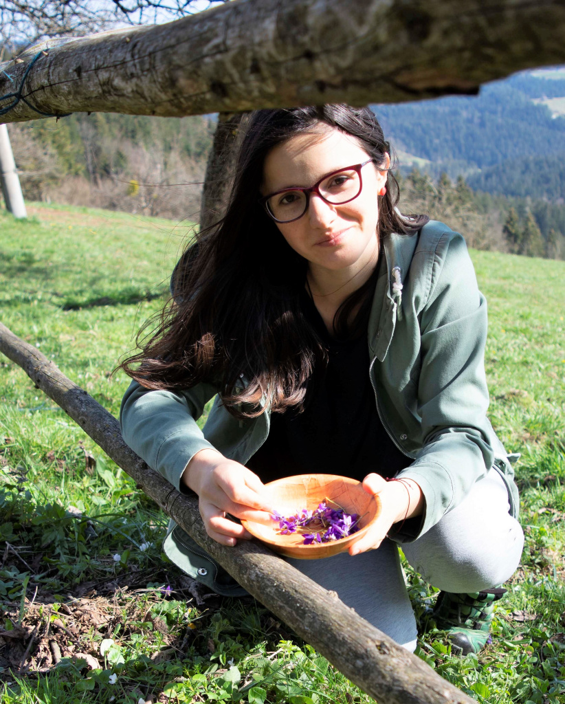 NPK zeliščar-pridelovalec in ustvarjalka naravne kozmetike za dermatitis.